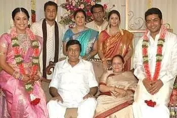 Shama Kazi Famliy Picture