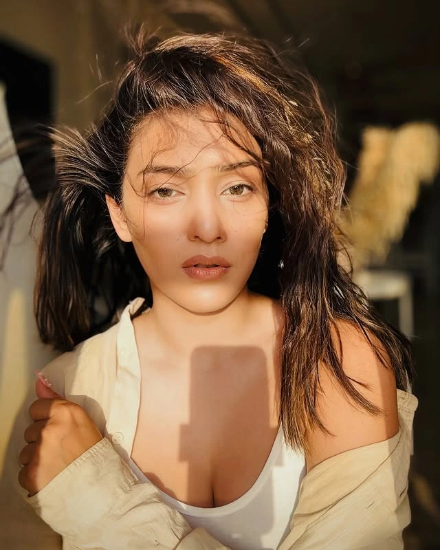 RJ Mahvash 