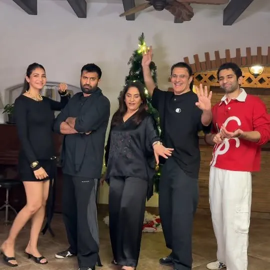 Aaryamann Sethi Family